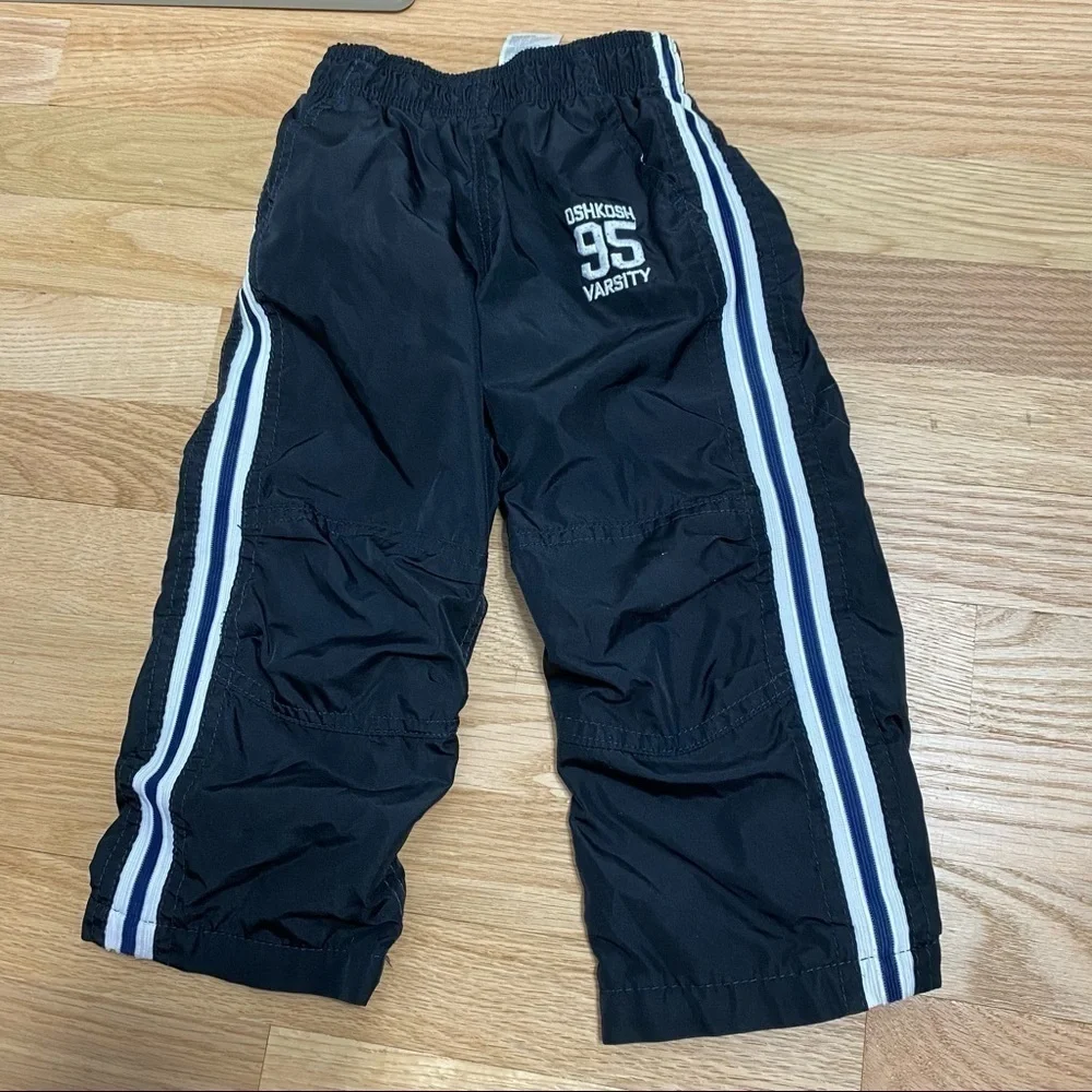 Osh Kosh B’gosh Outfit Rollin With My Gnomies 2T Sweatpants